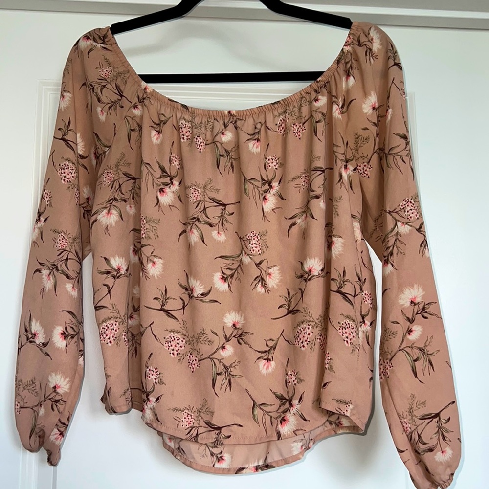 Forever 21 Off the shoulder blouse - Size L
